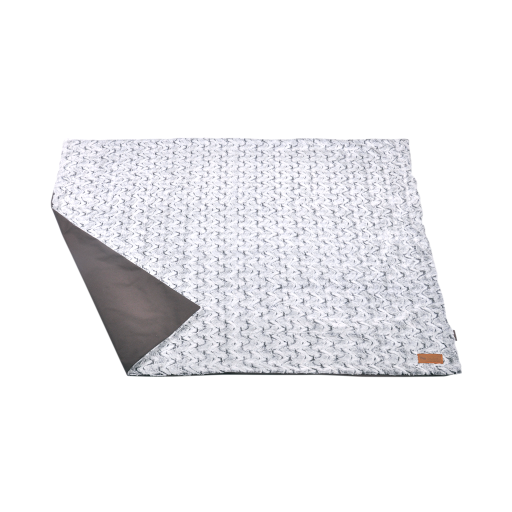 P.L.A.Y. Luxe Dog Throw Husky Grey
