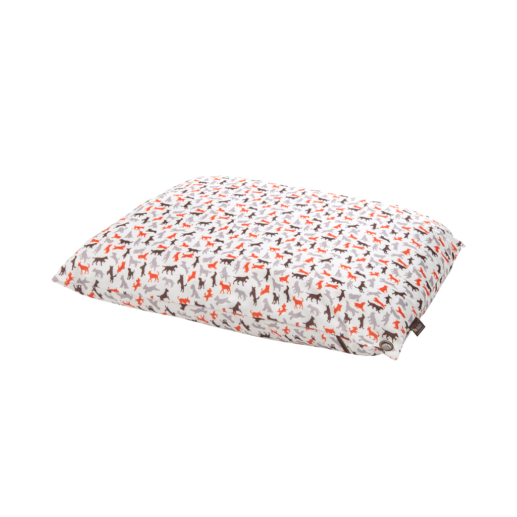 P.L.A.Y. Scout & About Outdoor Dog Bed Vanilla